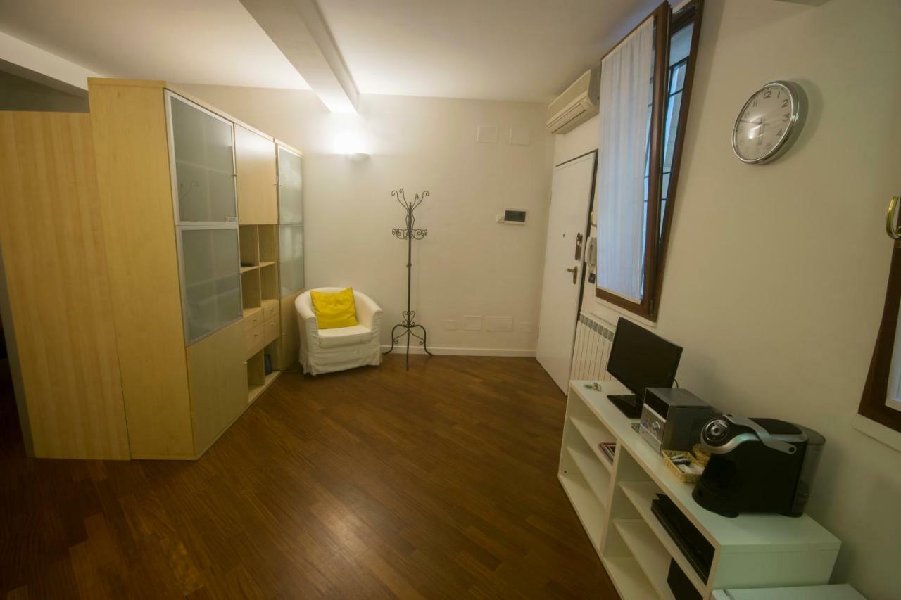 Suite Del Borgo - Affittacamere - Guest House Bologna Buitenkant foto