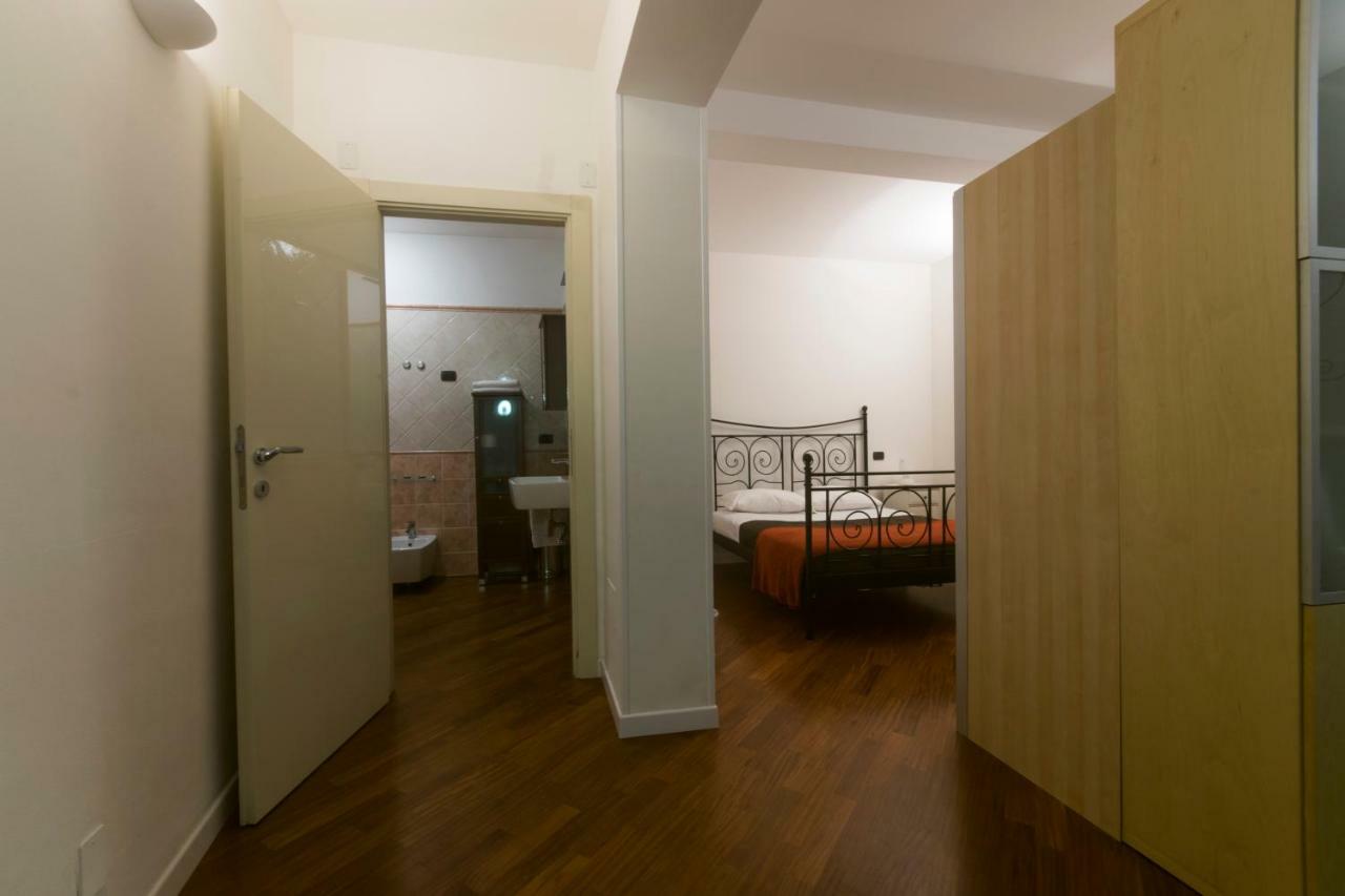 Suite Del Borgo - Affittacamere - Guest House Bologna Buitenkant foto