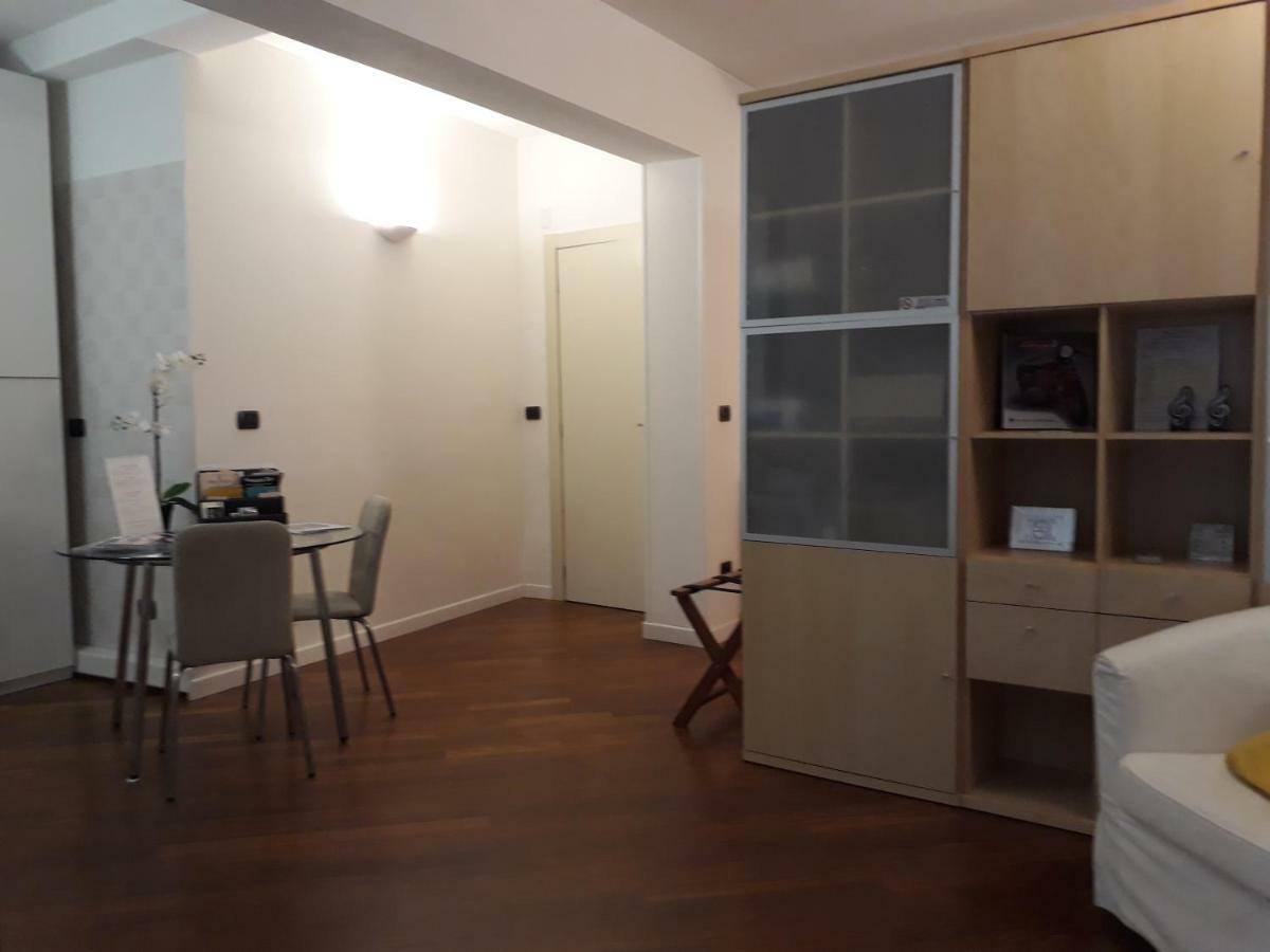 Suite Del Borgo - Affittacamere - Guest House Bologna Buitenkant foto